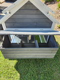 Chicken Coop Cheyenne Grey & White